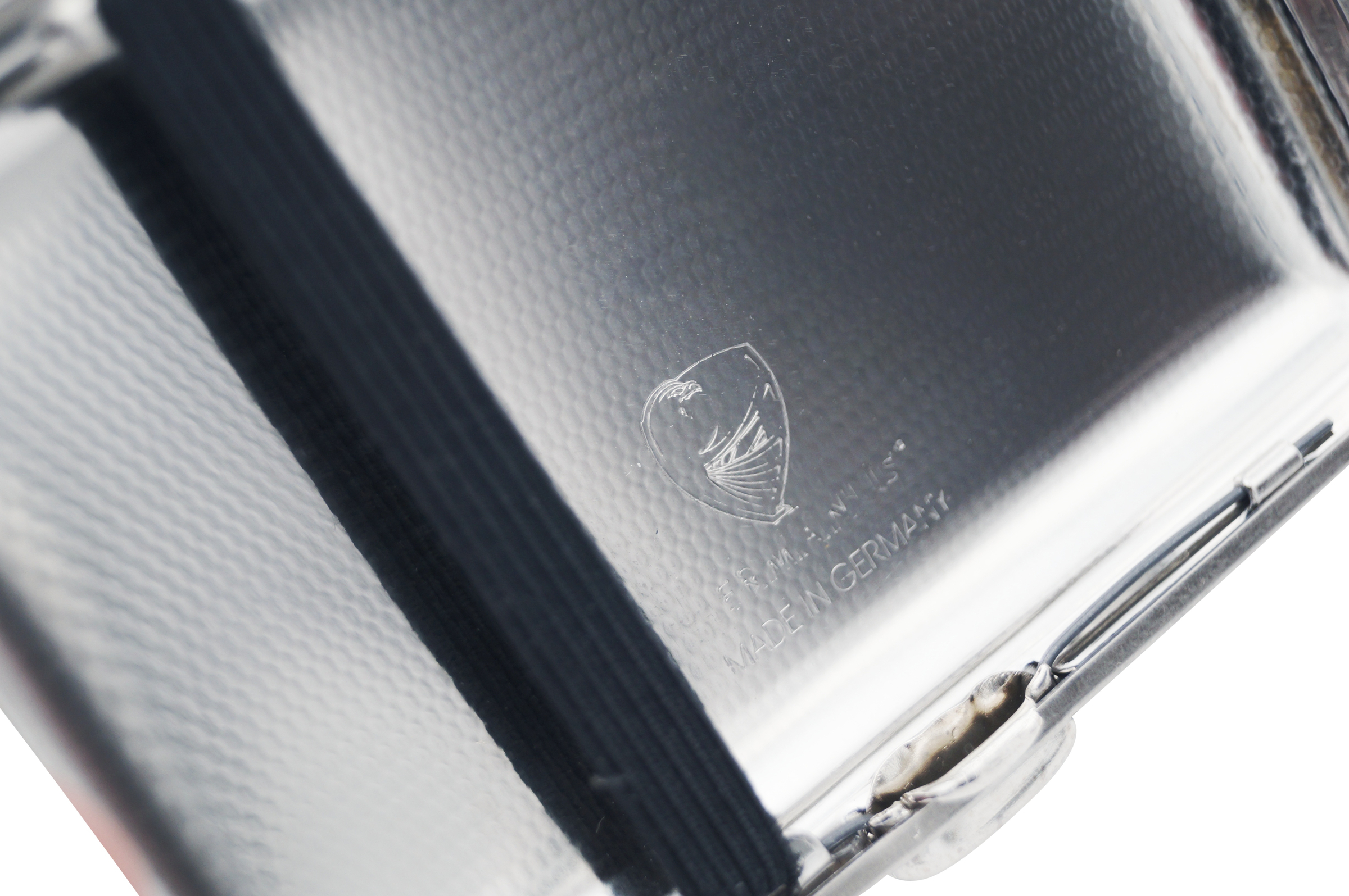 GERMANUS Visitenkartenetui - Deutsche Handarbeit, Made in Germany, Silber Venetia