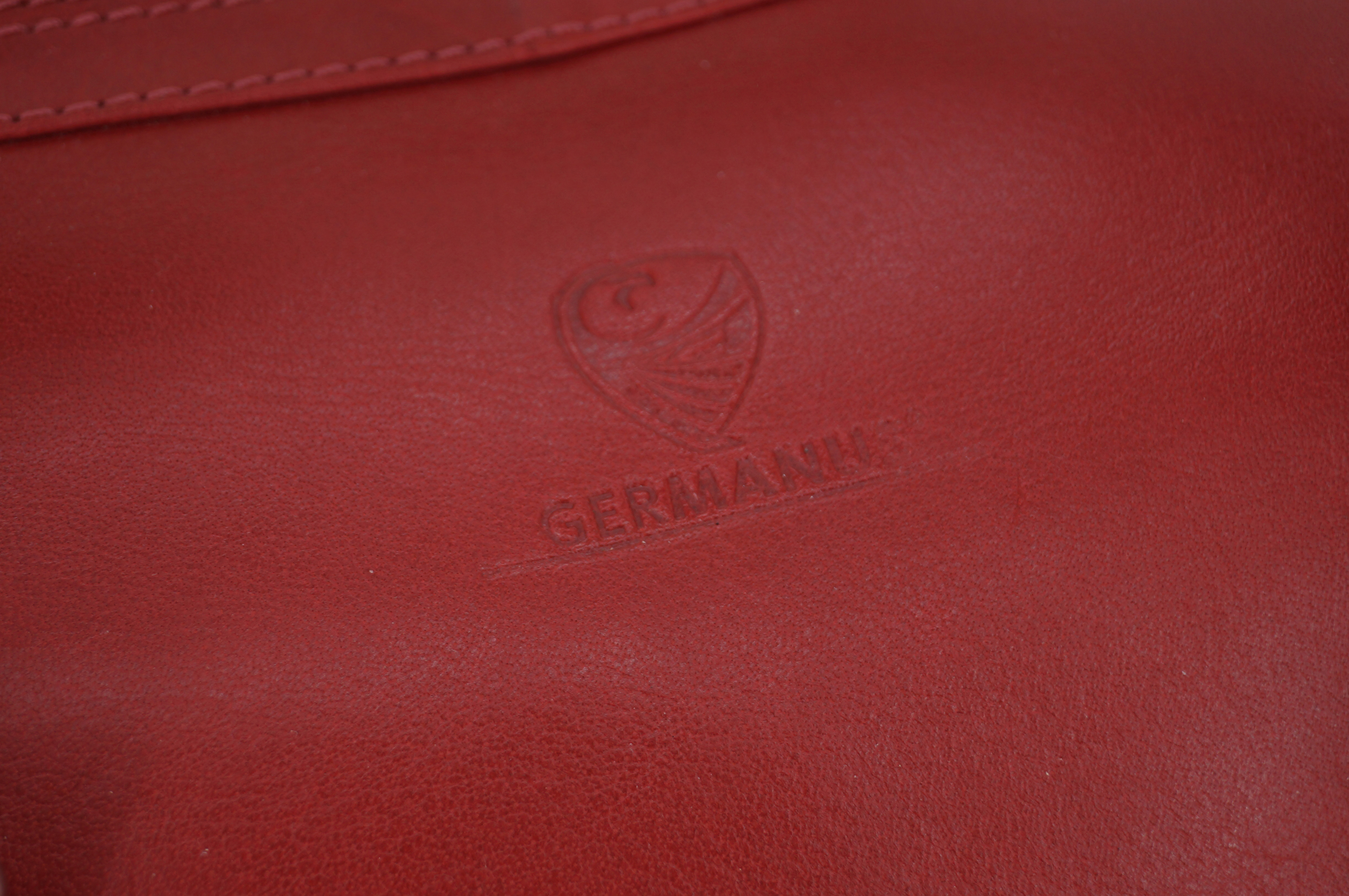 GERMANUS Weekender Reisetasche aus dickem Leder, Rot, 3600