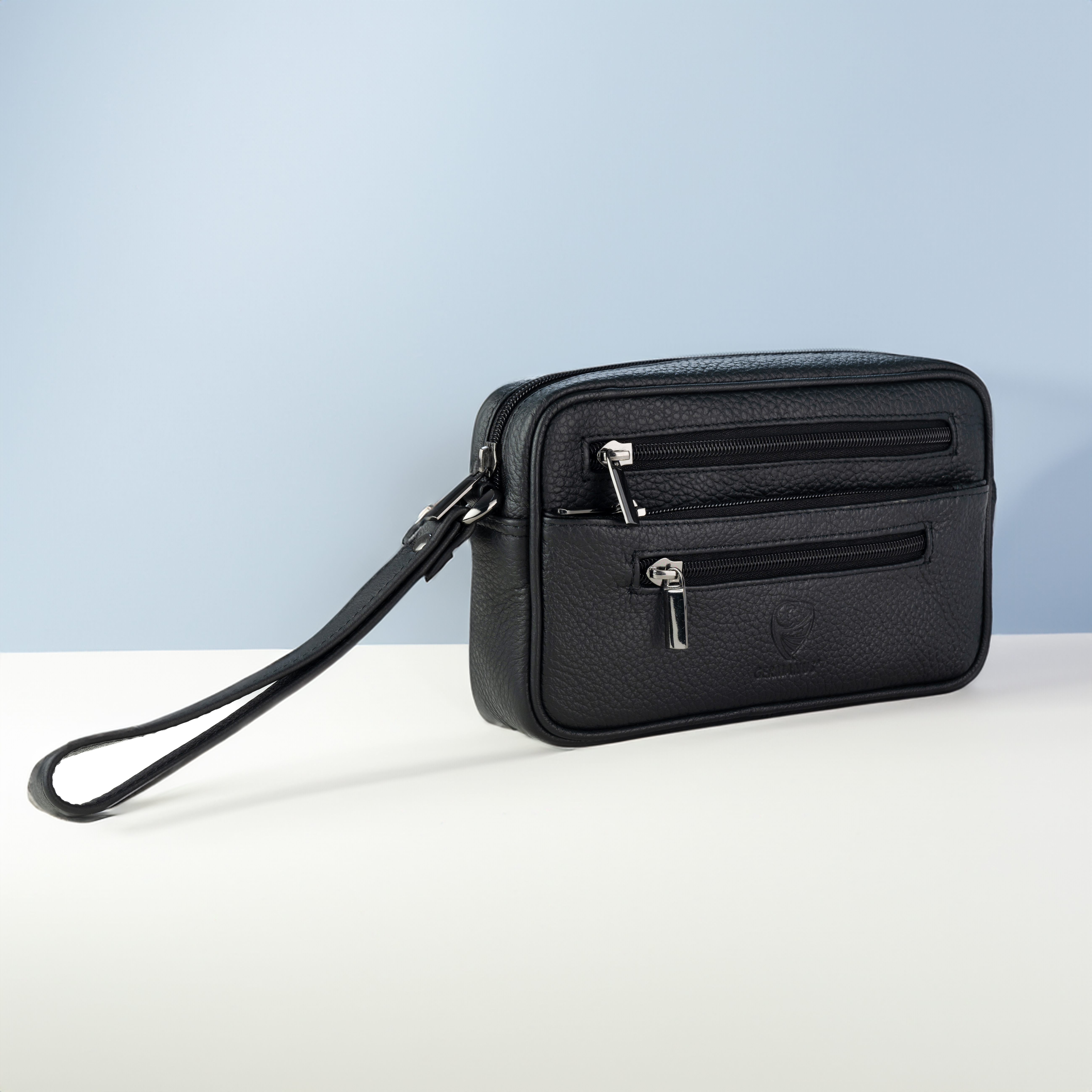 GERMANUS Tasche Oliver fürs Handgelenk, Clutch für den Alltag aus echtem Leder